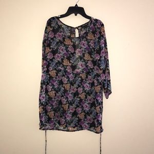 Baby doll floral sheer tunic 🌸